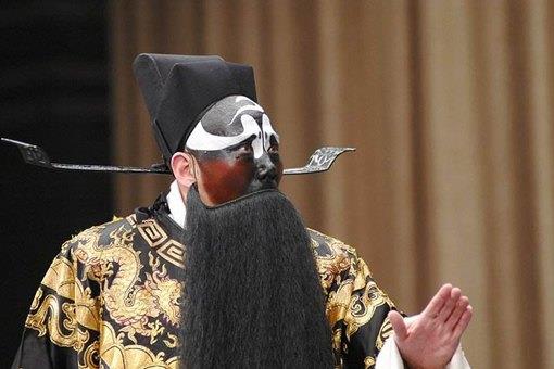 历史上的包拯与传说中有什么不同?