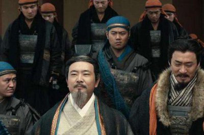 ​项梁为什么杀了殷通?