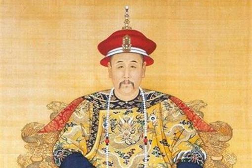 左宗棠是如何做到1年半收复新疆的?为何康熙三代需要半个世纪才收复?