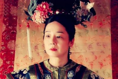 ​慈禧睡觉的时候有几个人伺候?这些人分别都是做什么的?