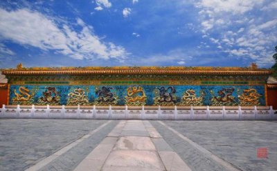 ​陶瓷瓶五粮液52度价格表(五粮液1618陶瓷52度)