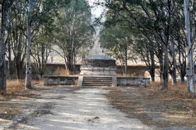 ​为什么学校晚上阴气重?十个学校九个坟大家听说过?