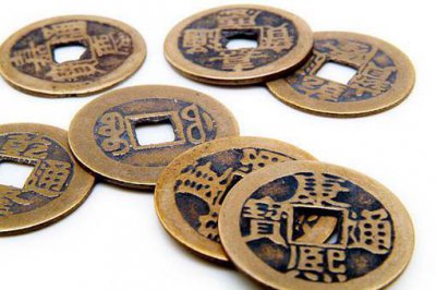 ​古代钱币为什么中间还有方孔?