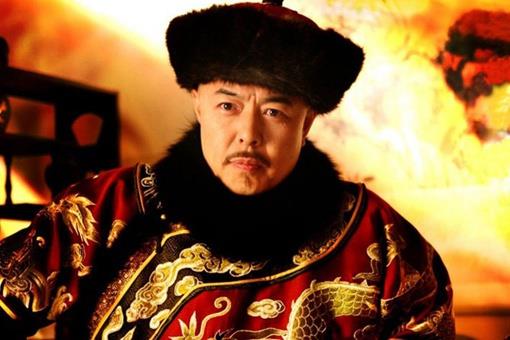乾隆作为太上皇为什么还能控制朝政