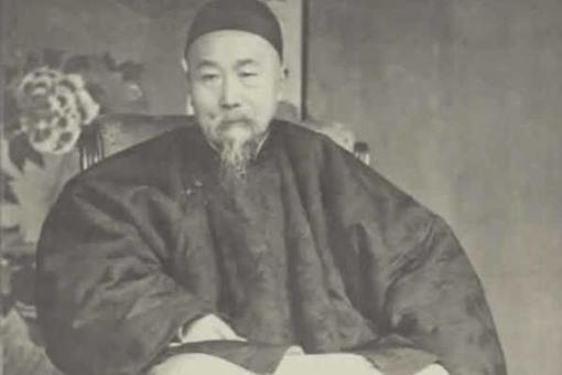 李鸿章为什么反对左宗棠收复新疆