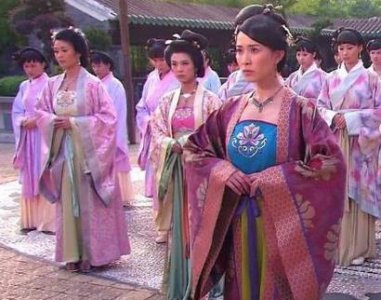 ​古代男人三妻四妾的 古人是怎么平衡后院的女人的