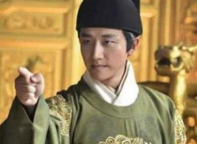 ​朱祁镇被俘虏后，为何于谦不扶持朱见深呢？