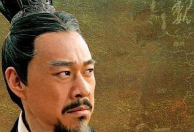 ​孙权为何要向曹操投诚？他真正目的是什么？