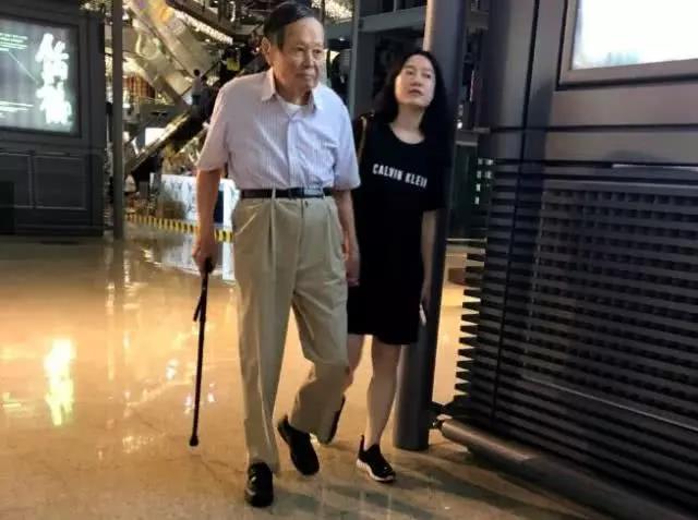 杨振宁与翁帆。