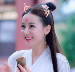 ​迪丽热巴重演“凤九”被吐槽，祸不单行还被爆黑料，人品受质疑