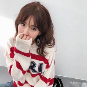 ​陈赫35岁娇妻她碧瞳如夜海波澜，有着淡淡且妖娆的白雾，更显迷