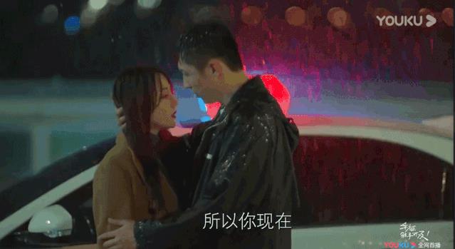 迪丽热巴家庭背景曝光，原来父亲大有来头，怪不得杨幂这么捧她