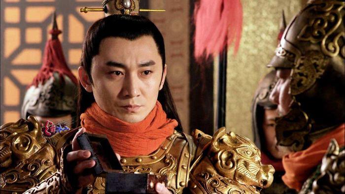这件兵器重达400斤，古代中国只有一人用过，他战死后兵器消失