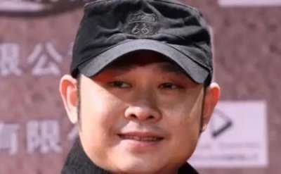 ​49岁刀郎近况！中年发福严重被指油腻，和二婚感情好却无子