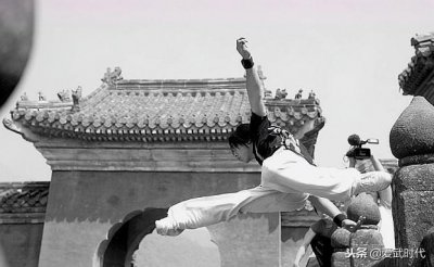 ​古代武术高手能飞檐走壁，现代人做不到就说是假的？孤陋寡闻而已