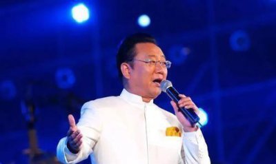 ​与恩师反目，敢问路在何方？怒斥朱之文，在那桃花盛开的地方！