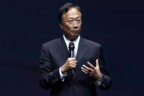 郭台铭不为人知的背景，岳父财富不输李嘉诚，小舅子是潮商领袖