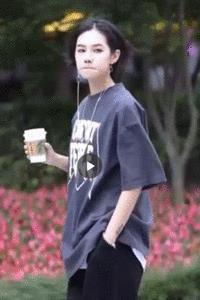 韩国鼻祖网红，被曝抢闺蜜富二代男友，如今靠整成AB来国内圈钱？