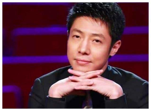 撒贝宁前女友都过得怎么样？章子怡遇汪峰，她傍大款39岁仍单身