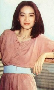 ​63岁女神林青霞离婚：以后的路，我一个人走！