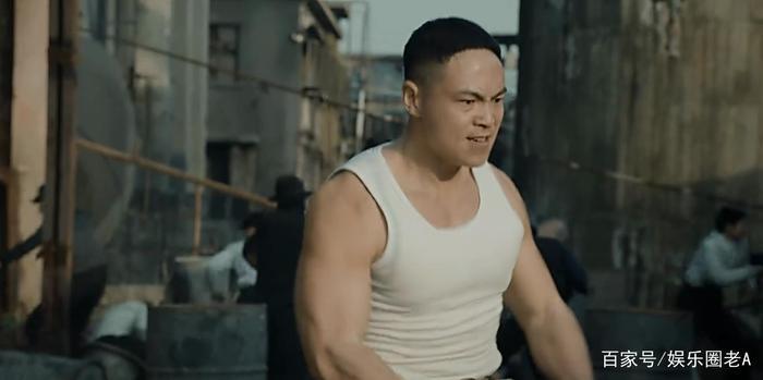 《怒晴湘西》中的湘西尸王，竟然是《河神》里的他，真人太帅了！