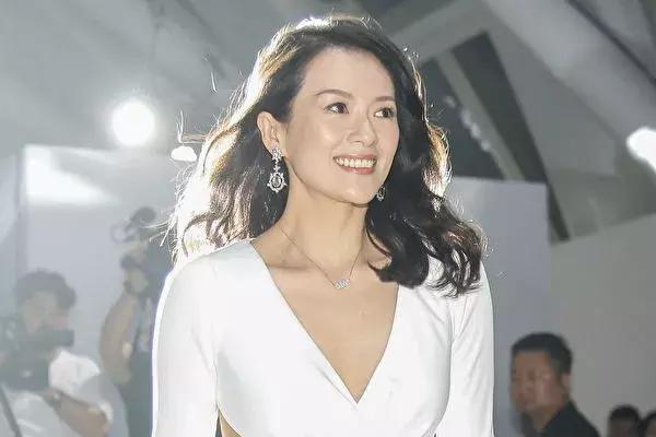 章子怡在美低调产子,生产照首曝光，坦言当妈妈是自己最美的样子!