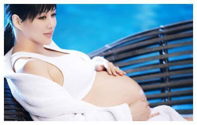 ​女星孕照大锦集，李湘邋遢，大S变成球，王菲肚子像假的！