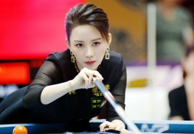 九球天后潘晓婷38岁仍然单身，看完她的近照，网友大呼女神