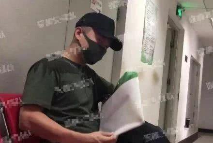 曹云金人设崩塌？一分钟带你走进曹云金和唐菀婚姻历程，太渣了