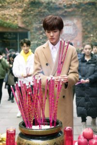 ​毕雯珺丁泽仁新剧开机 演员身份全新出发
