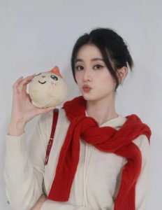​乔欣被曝去年9月已结婚，男方疑似顶级富二代，有颜多金