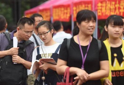 ​省外大学录取分数低，要不要选省外大学？这几点要考虑清楚