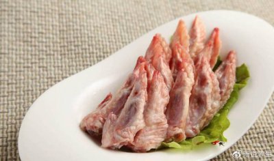 ​鸡翅真的有毒吗？其实，鸡身上真正有“毒”的是这个地方！