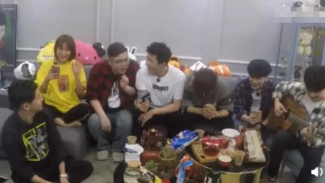 全网都在组吴昕徐海乔cp,陆虎发微博低调暗示,这次不是蹭热度