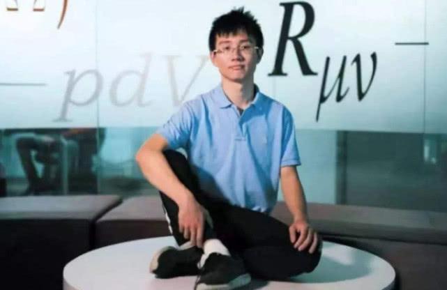 95后天才少年，14岁考入中科大，21岁世界知名