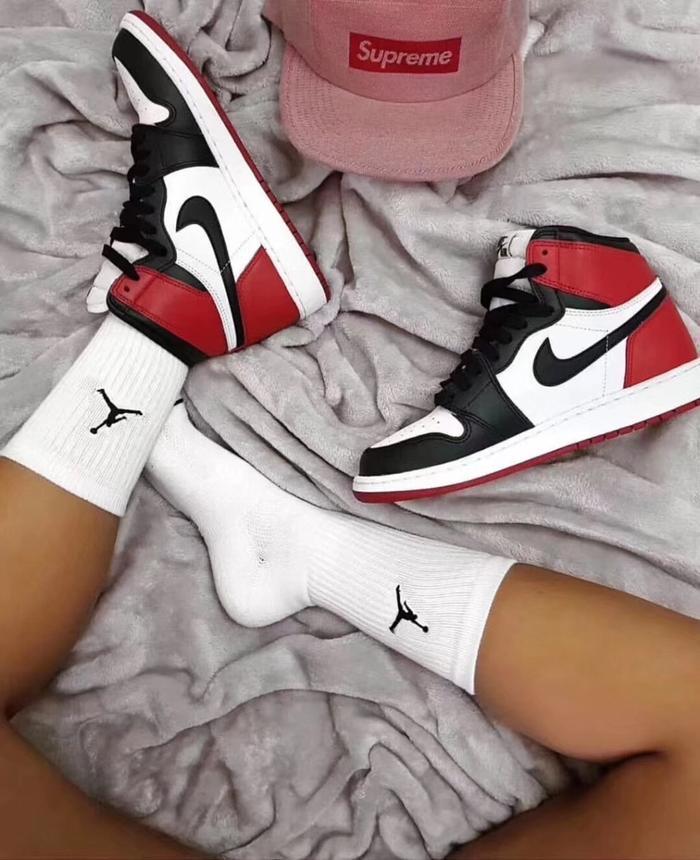 AJ1上脚美图集锦以下分别为