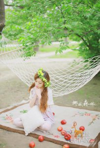 ​90后美女初春唯美写真，清新自然，美丽动人