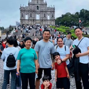 ​张国荣经纪人回应唐鹤德新欢事件，为什么她要回避重点？