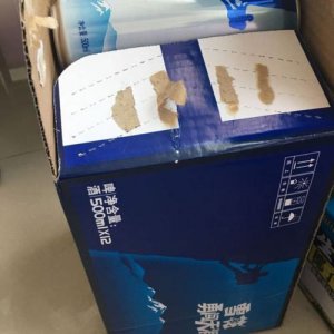 ​一箱雪花啤酒的照片_雪花啤酒一箱子多少罐