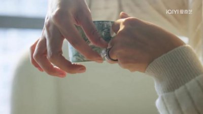 ​靠顶级演技翻红，殷桃应得的