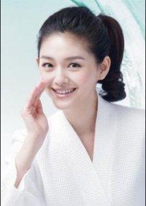 ​17年前，那个生完孩子“一夜变老”的80后胡娟，如今怎么样了