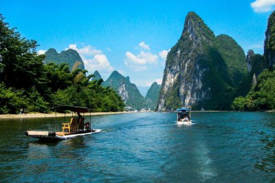 ​情侣旅游去哪里好玩又便宜？