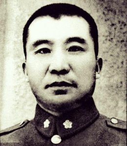 ​王耀武品德端正，特赦后盼着与妻子团聚，为啥却等来离婚协议书？