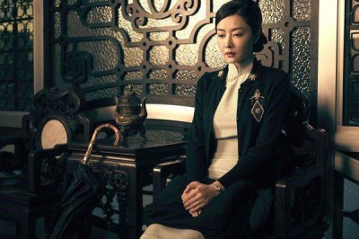 ​一代宗师叶问有貌美如花的妻子，历史上他的妻子怎么死的？