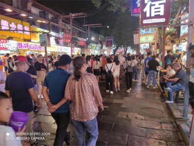 ​西安回民街最高58块一碗的羊肉泡馍贵吗，对比下就懂了