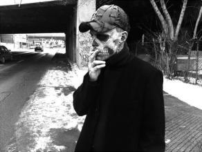 纹身弱爆了,“僵尸男孩”带给你视觉冲击。