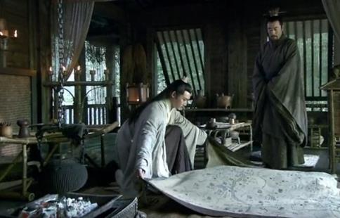 刘备更喜欢法正还是诸葛亮?