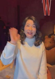 ​郭晶晶大女儿穿20元打底裤现身，展示了霍家名媛的底气