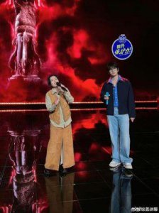 ​2024张远《白》巡回演唱会武汉站震撼开唱，精彩回顾与首秀热情
