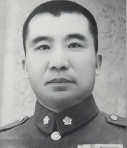 ​王耀武出狱后，妻子为何提出离婚？女儿：母亲没和副官私奔